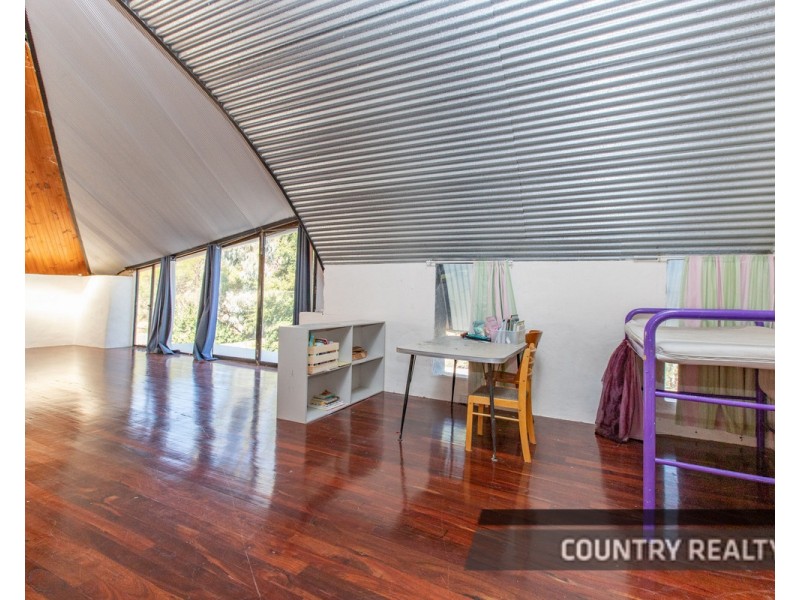 8 Mastalerz Retreat, Toodyay WA 6566