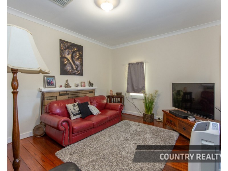 4 Leake Street, Northam WA 6401