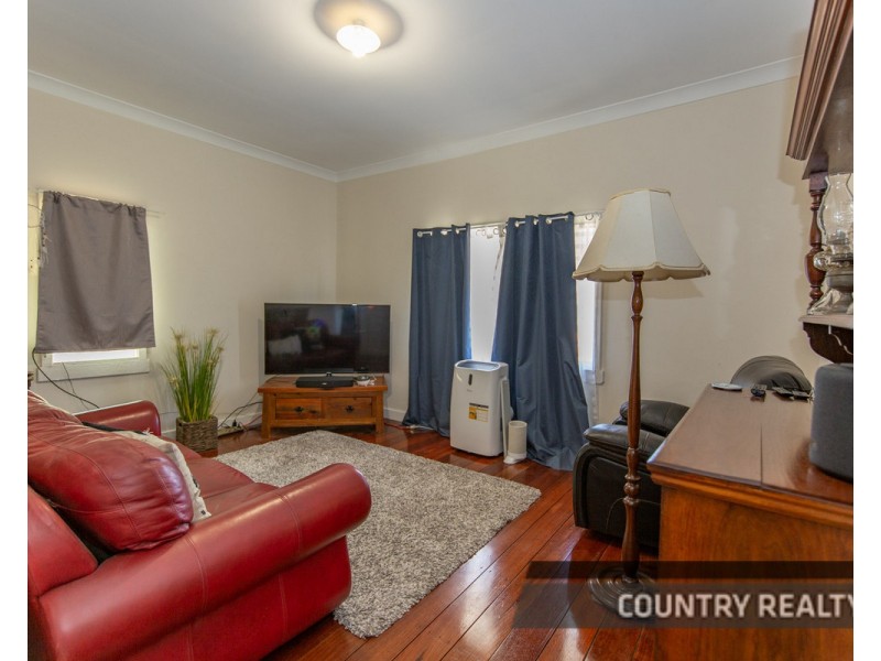 4 Leake Street, Northam WA 6401