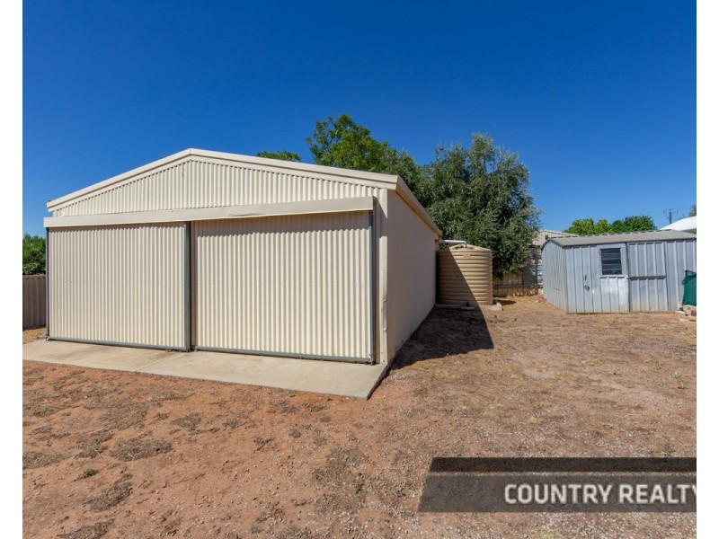 25 James Street, Northam WA 6401