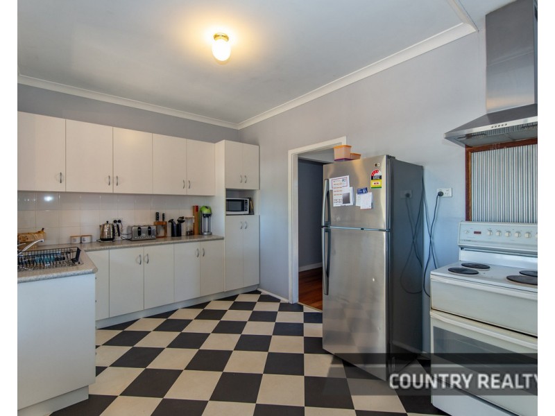 25 James Street, Northam WA 6401
