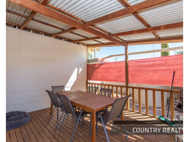 25 James Street, Northam WA 6401