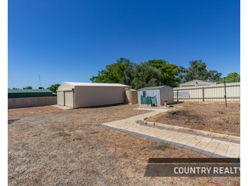 25 James Street, Northam WA 6401