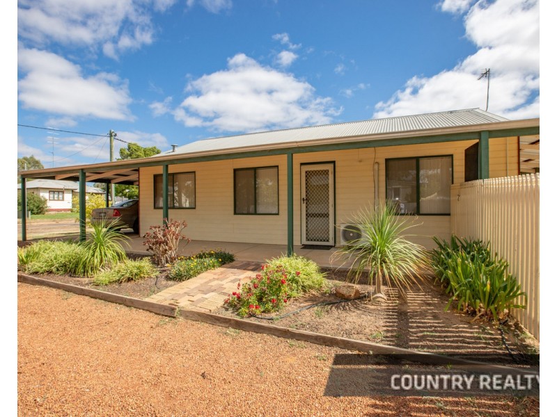 9 Turner Street, Northam WA 6401