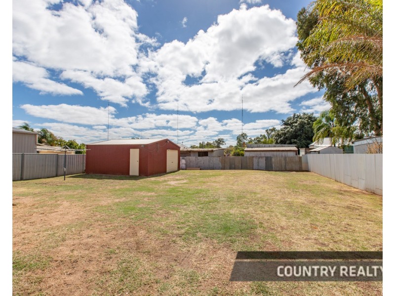 9 Turner Street, Northam WA 6401