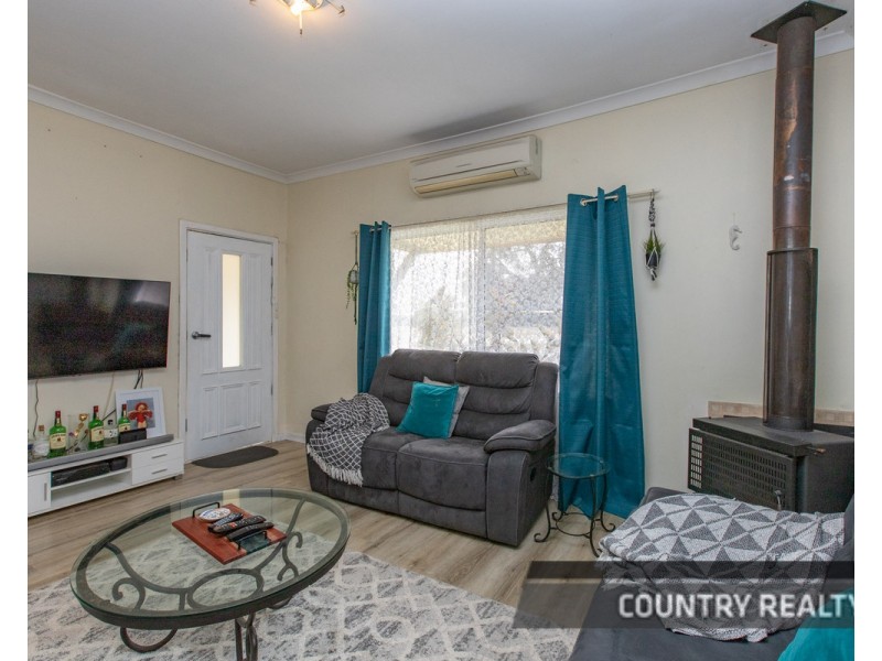 29 Baxter Road, Cunderdin WA 6407