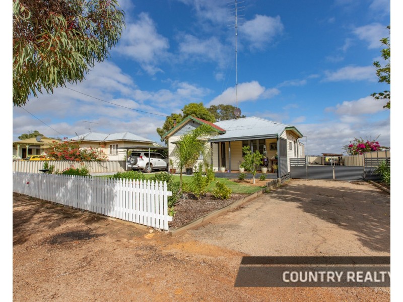 29 Baxter Road, Cunderdin WA 6407