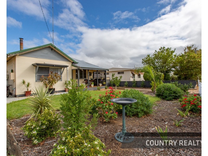 29 Baxter Road, Cunderdin WA 6407