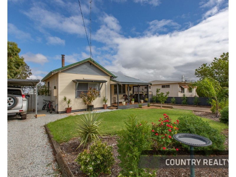 29 Baxter Road, Cunderdin WA 6407