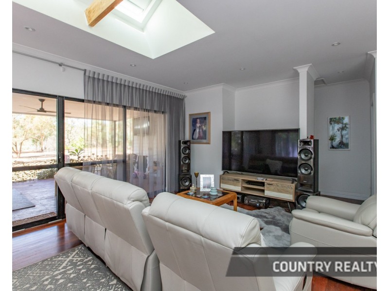 206 Avon Terrace, York WA 6302