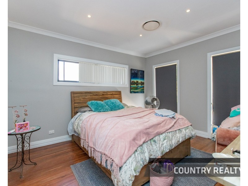 206 Avon Terrace, York WA 6302