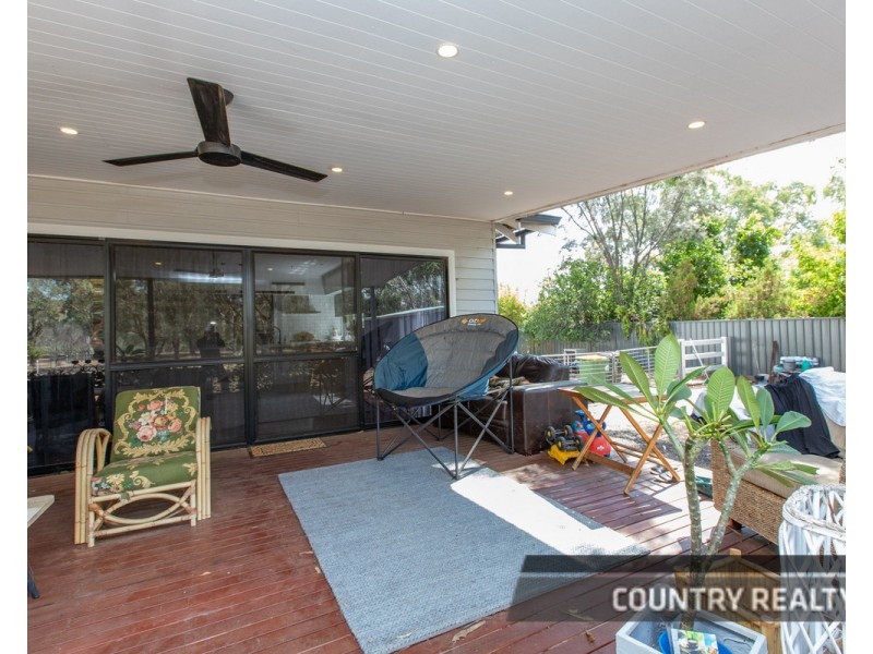 206 Avon Terrace, York WA 6302