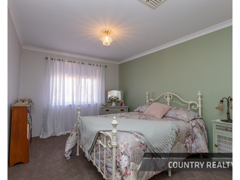 115 Herbert Road, York WA 6302