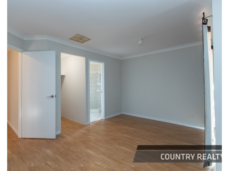 24 Bouverie Road, York WA 6302