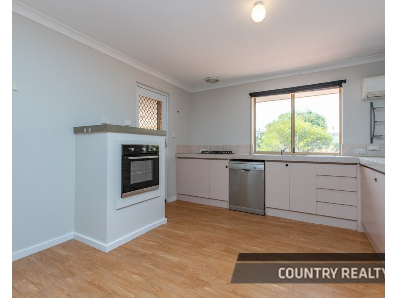 24 Bouverie Road, York WA 6302