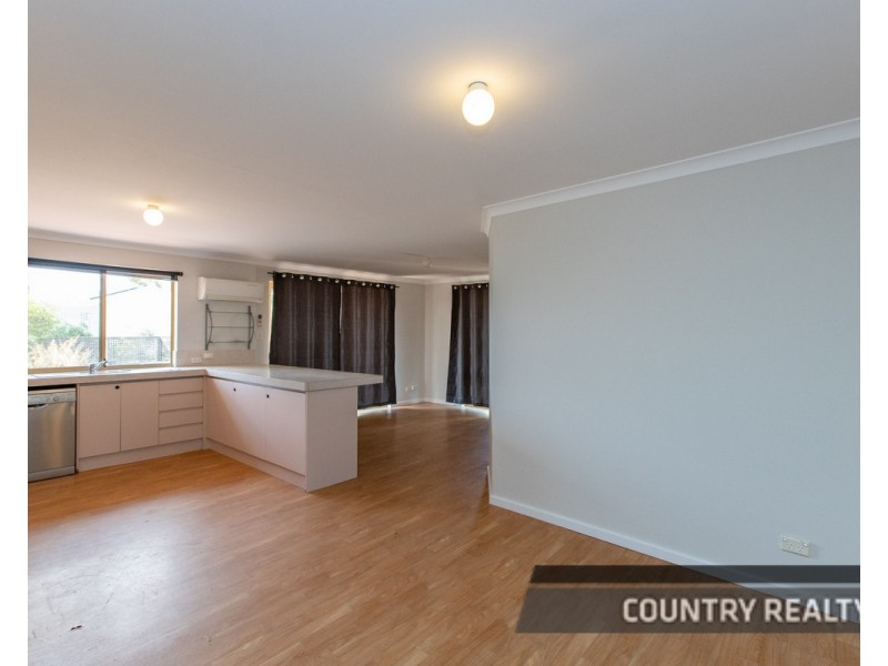24 Bouverie Road, York WA 6302