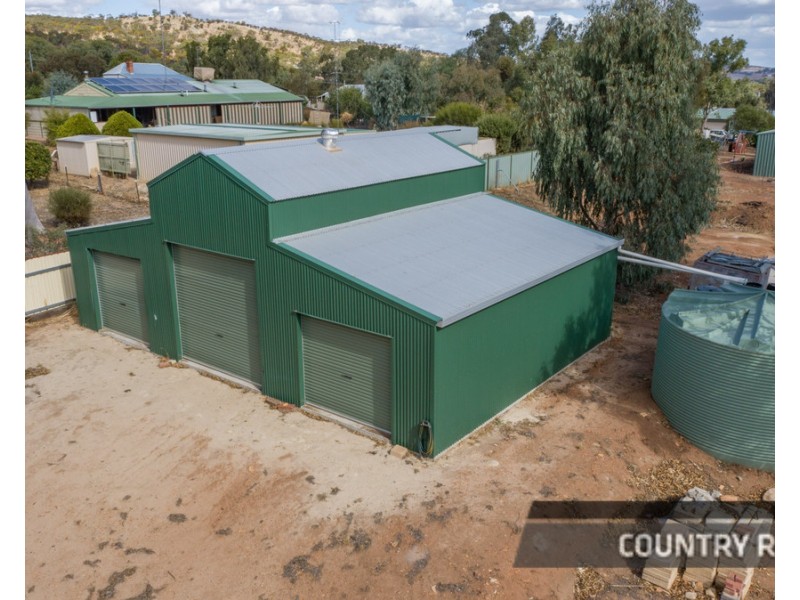24 Bouverie Road, York WA 6302