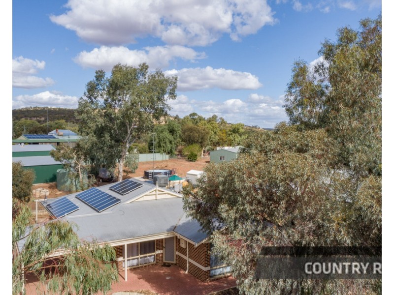 24 Bouverie Road, York WA 6302