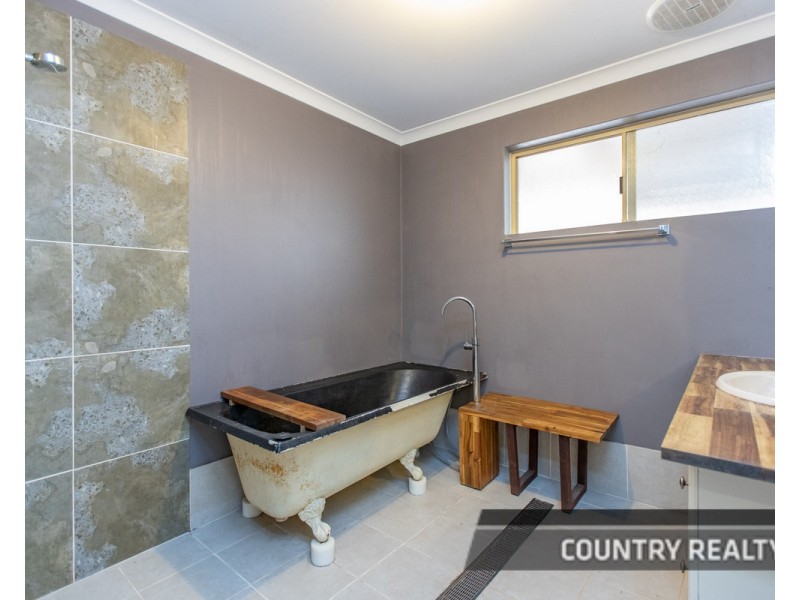 25 Fitzgerald Terrace, West Toodyay WA 6566