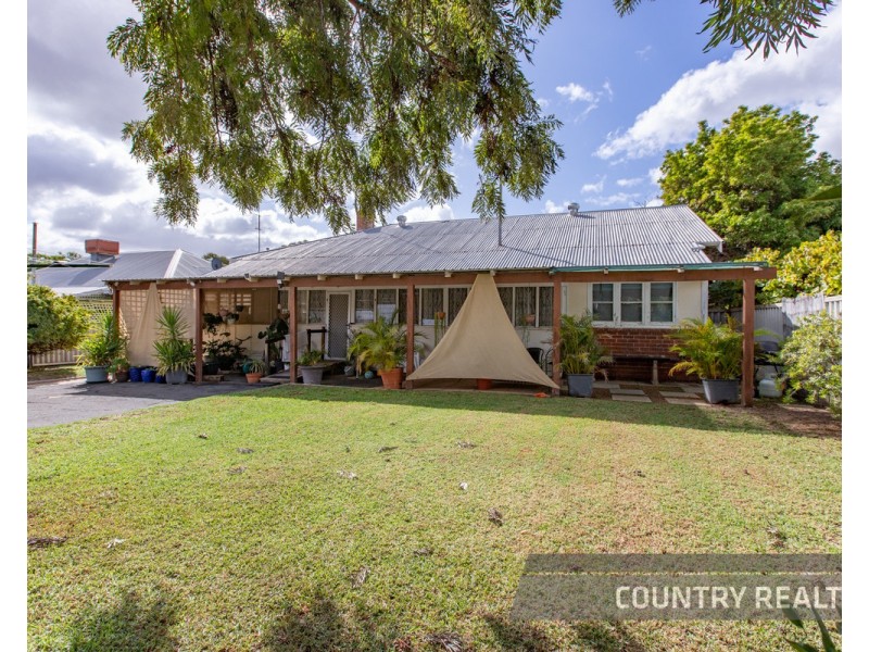 12 Gerald Terrace, Northam WA 6401