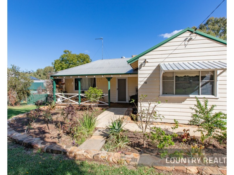 41 Toodyay Street, Toodyay WA 6566