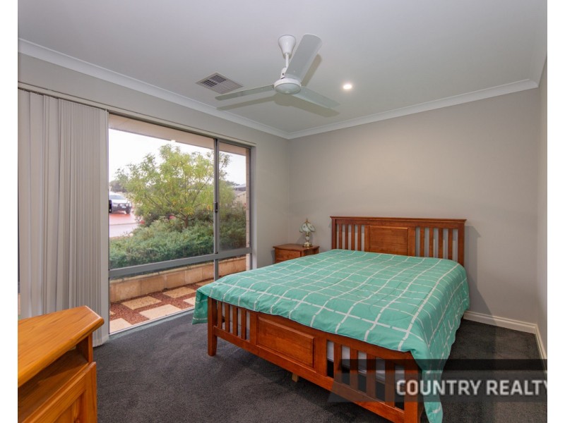 8 Oakover Place, Northam WA 6401