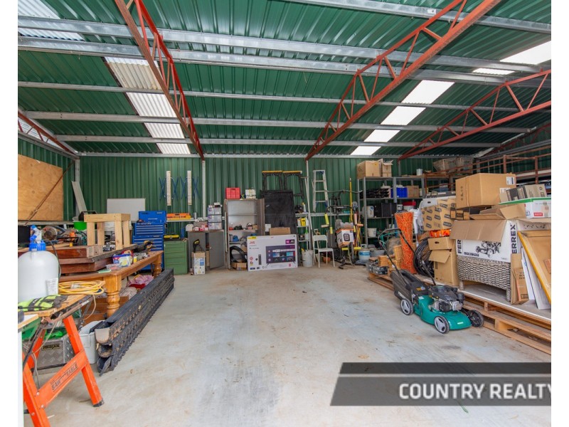 22 Steere Road, York WA 6302