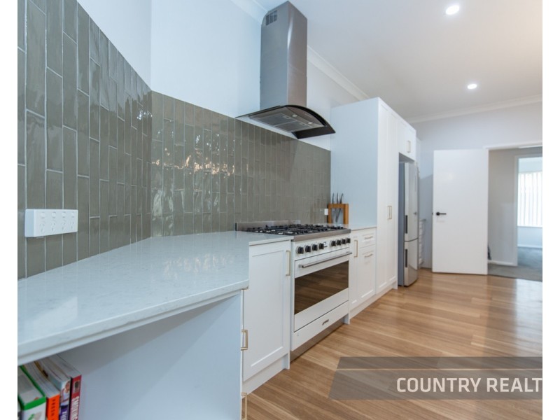 7 Hammond Place, Northam WA 6401