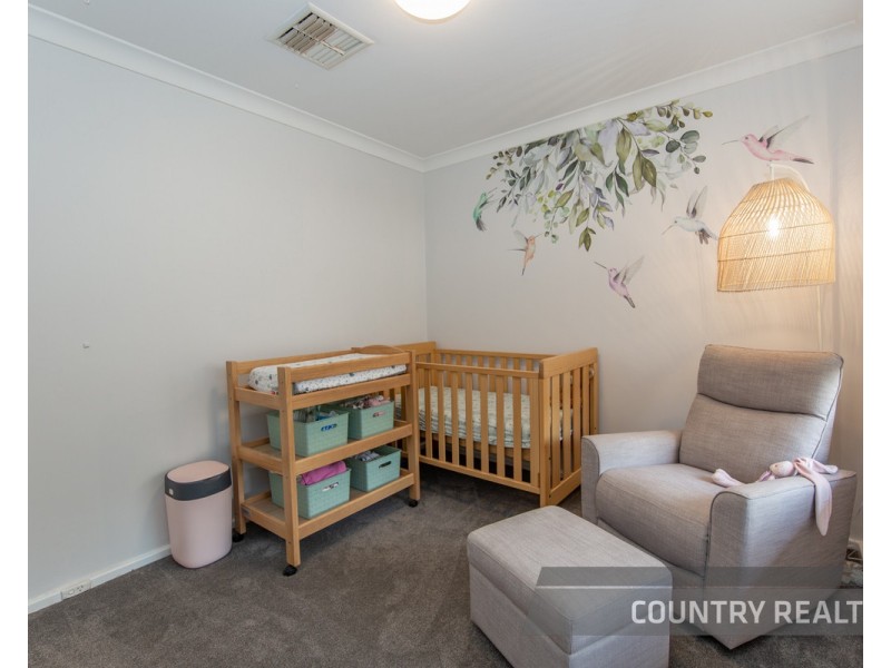 7 Hammond Place, Northam WA 6401