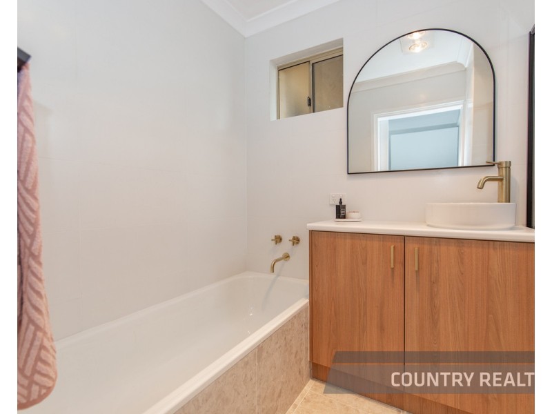 7 Hammond Place, Northam WA 6401