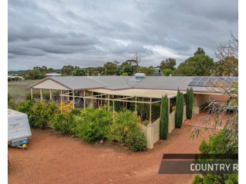 45 Osnaburg Road, York WA 6302