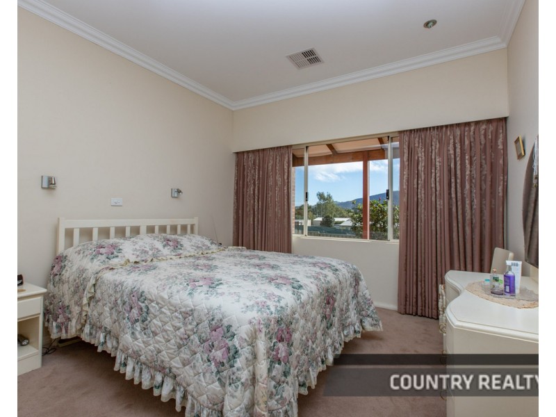 71 Georgiana Street, York WA 6302