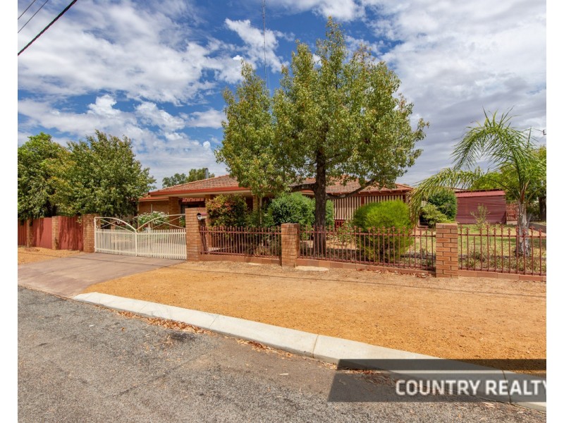 39 Kennedy Street, Northam WA 6401
