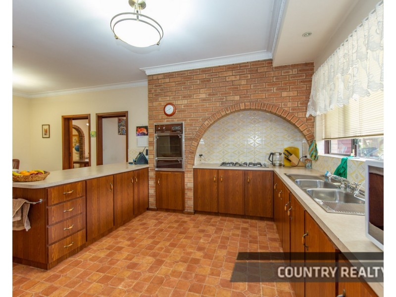 39 Kennedy Street, Northam WA 6401