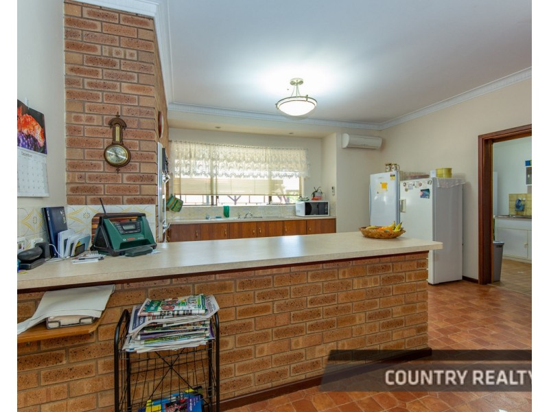 39 Kennedy Street, Northam WA 6401
