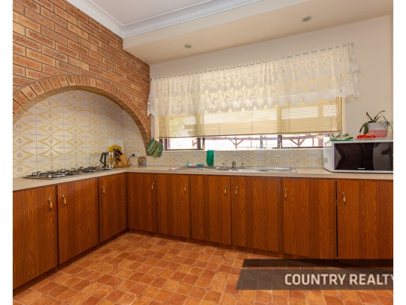 39 Kennedy Street, Northam WA 6401