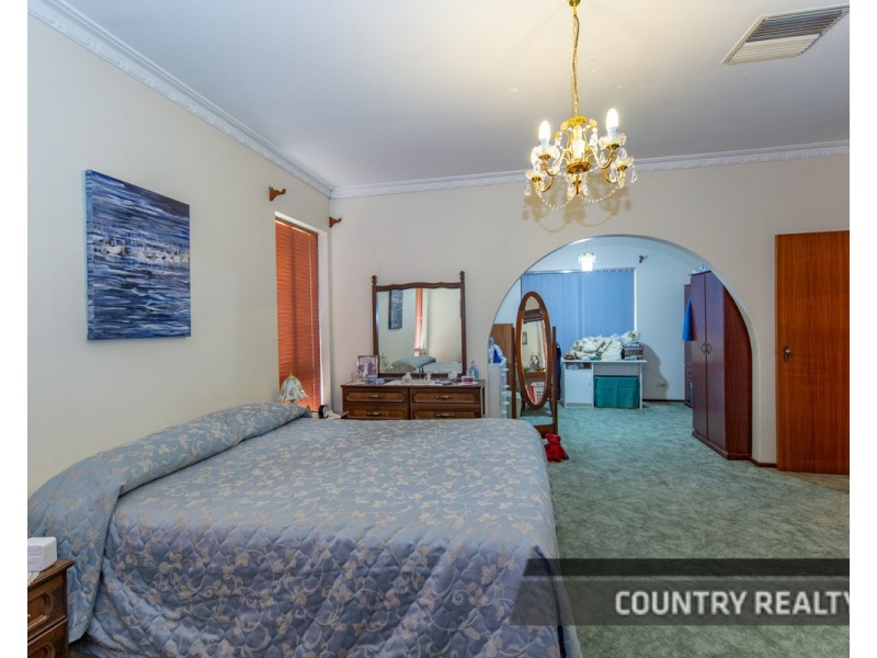 39 Kennedy Street, Northam WA 6401