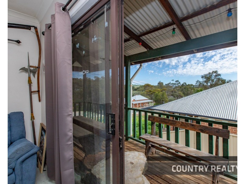 23 Clinton Street, Toodyay WA 6566