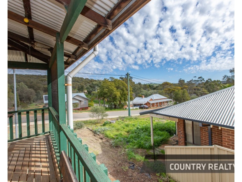 23 Clinton Street, Toodyay WA 6566