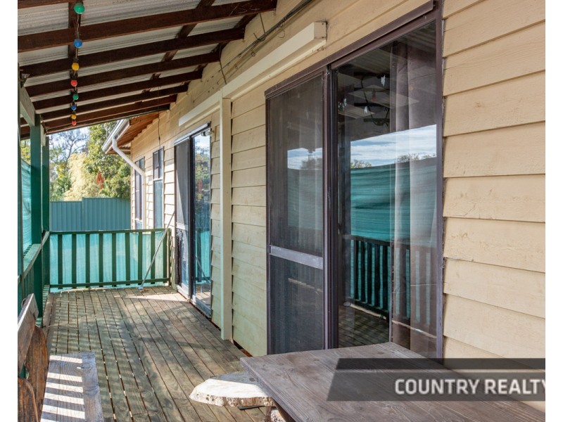 23 Clinton Street, Toodyay WA 6566