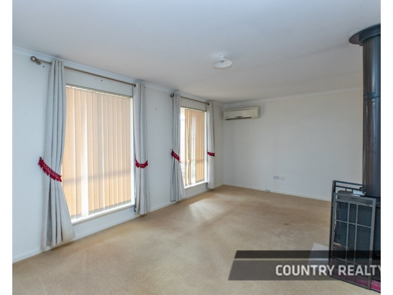 2 O’Loghlen Street, Dowerin WA 6461