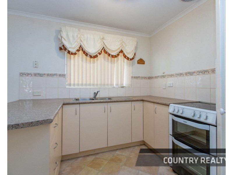 2 O’Loghlen Street, Dowerin WA 6461