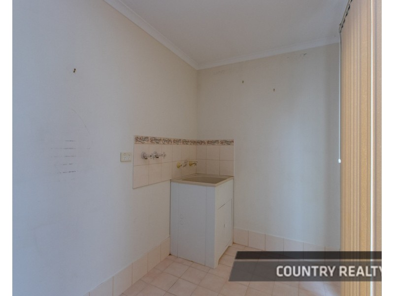 2 O’Loghlen Street, Dowerin WA 6461