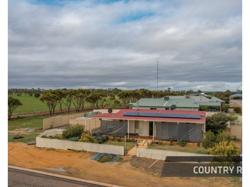 2 O’Loghlen Street, Dowerin WA 6461