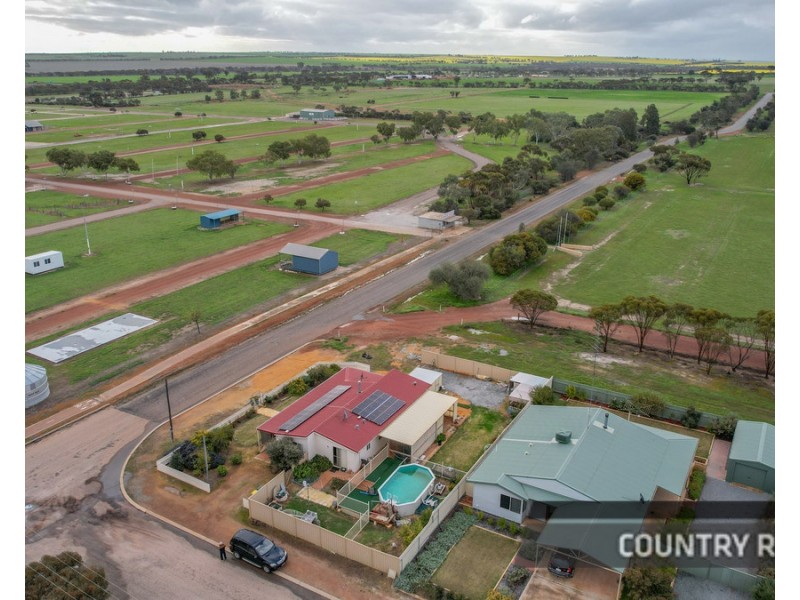 2 O’Loghlen Street, Dowerin WA 6461
