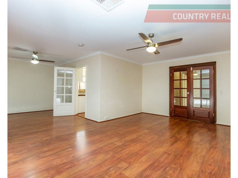 5 Leawood Crescent, Boya WA 6056