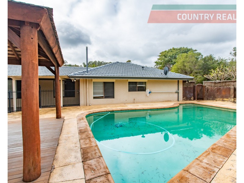 5 Leawood Crescent, Boya WA 6056