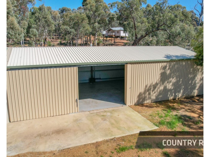 17 Parkland Drive, Julimar, Toodyay WA 6566