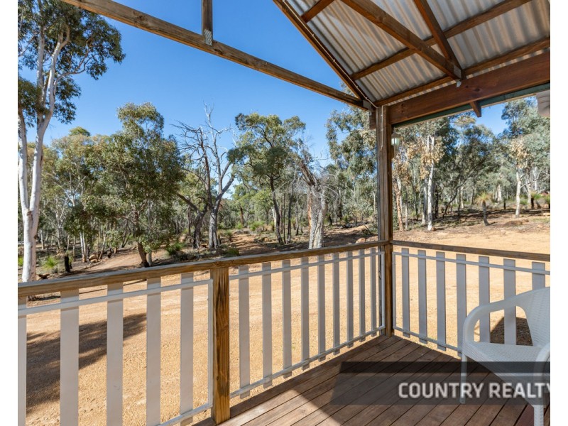 17 Parkland Drive, Julimar, Toodyay WA 6566