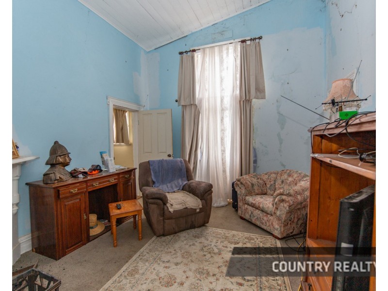 182 Wellington Street, Northam WA 6401